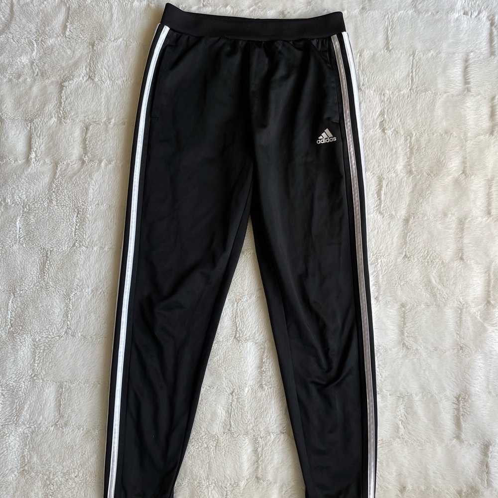 Adidas’s black pants size 14